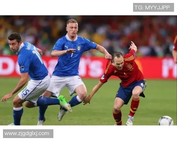 2008年西班牙与美国精彩对决录像回放全景分析与战术解读